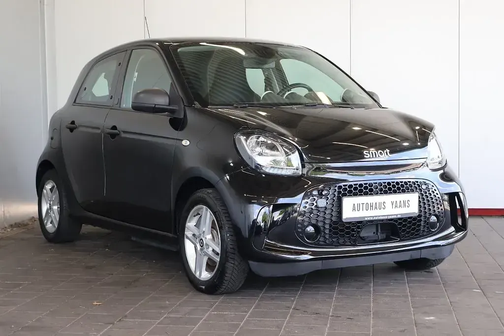 Gebraucht Smart ForFour Electric Drive 60 kW (82 PS) 2020 Schwarz Limousine