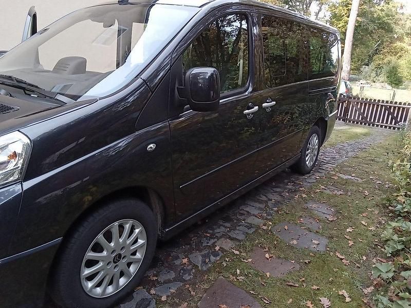 Gebraucht Citroën Jumpy 163 PS (119 kW) 2015 Grau Van / Kleinbus