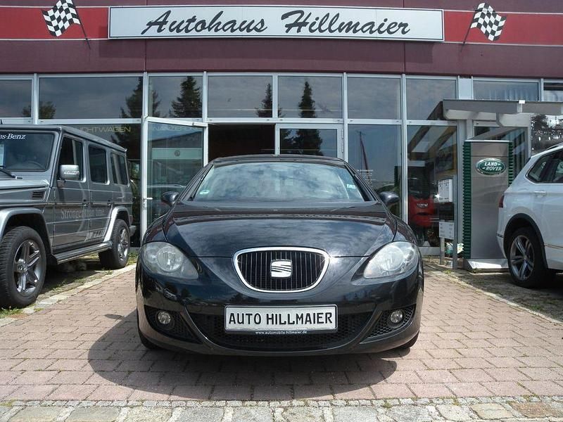 Schwarz Gebraucht 2009 Seat Leon Sport Limousine | 3.333 € (Etwas zu teuer) - Bild 1/4