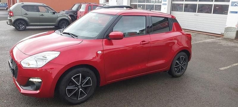 Gebraucht Suzuki Swift Comfort 111 PS (81 kW) 2019 Rot Kleinwagen