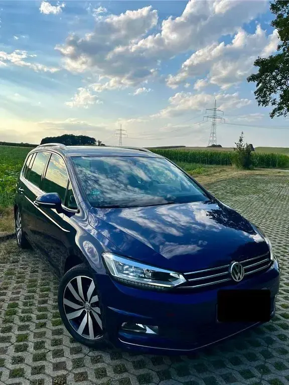 Gebraucht VW Touran Highline 150 PS (110 kW) 2016 Blau Van / Kleinbus