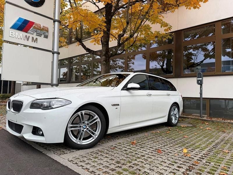 Weiß Gebraucht 2013 BMW 530 Performance Kombi | 19.500 € (Teuer) - Bild 1/4