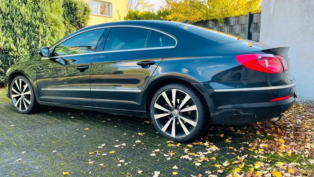Gebraucht VW CC 140 PS (102 kW) 2011 Schwarz Limousine