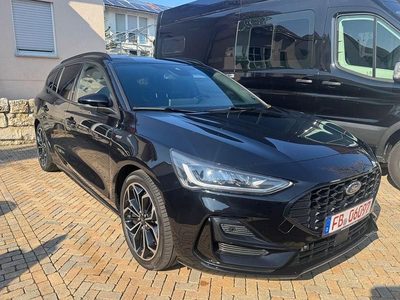 Gebraucht Ford Focus ST-Line 155 PS (114 kW) 2024 Schwarz Limousine
