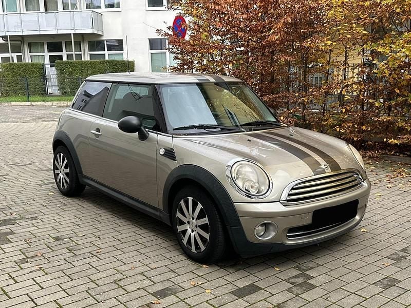Usado Mini Cooper 95 HP (69 kW) 2009 Cinzento Citadino
