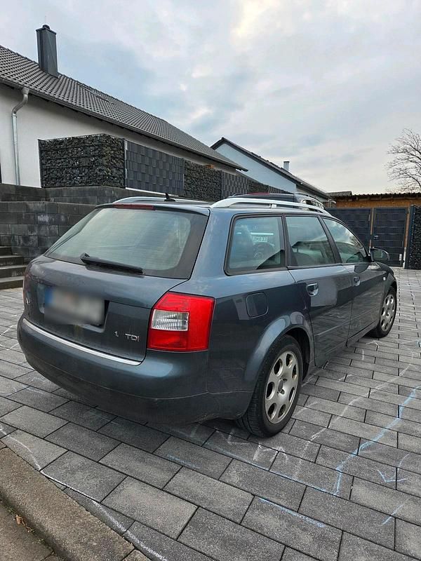 Gebraucht Audi A4 131 PS (96 kW) 2003 Grau Kombi