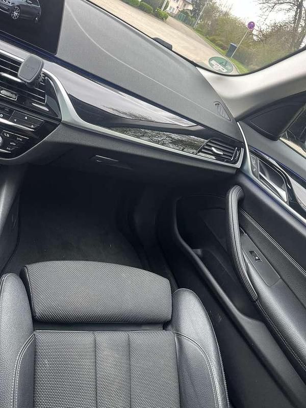Second-hand BMW 520 M Sport 190 CP (139 kW) 2017 Gri Break