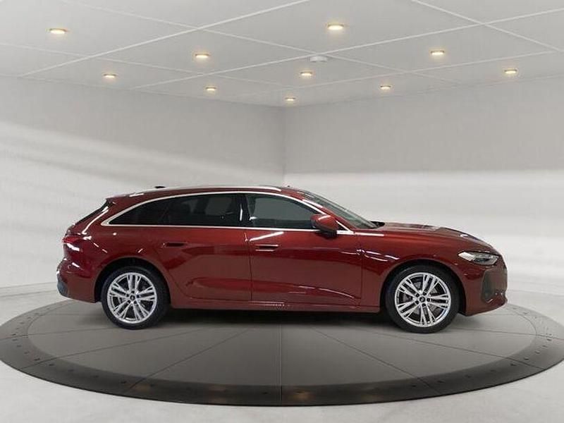 Gebraucht Audi A5 Sport 150 PS (110 kW) 2025 Rot Kombi