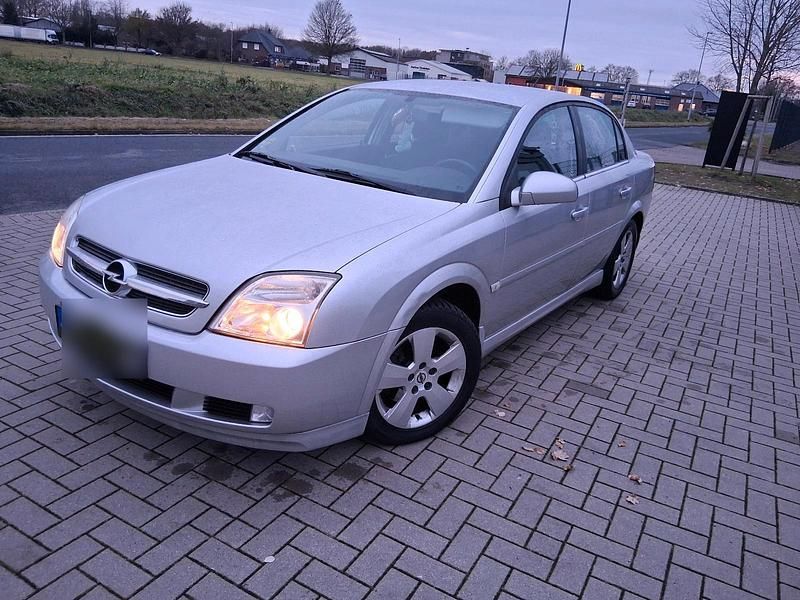 Silber Gebraucht 2004 Opel Vectra Limousine | 1.550 € (Guter Preis) - Bild 1/4