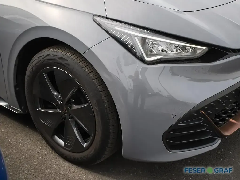 Second-hand Cupra Born 150 kW (204 CP) 2023 Gri Hatchback