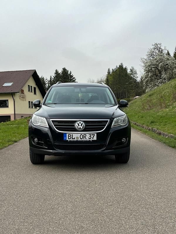 Schwarz Gebraucht 2008 VW Tiguan SUV | 7.999 € (Fairer Preis) - Bild 1/4