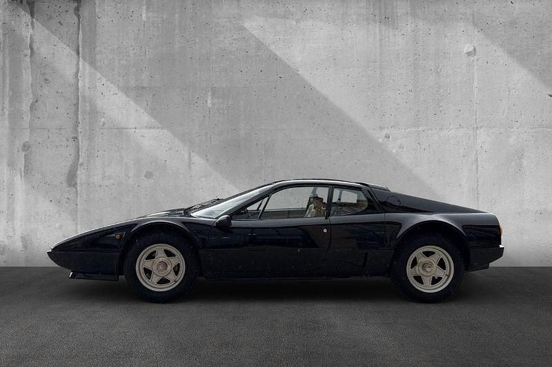 Second-hand Ferrari 512 BB 330 CP (242 kW) 1984 Negru Coupe