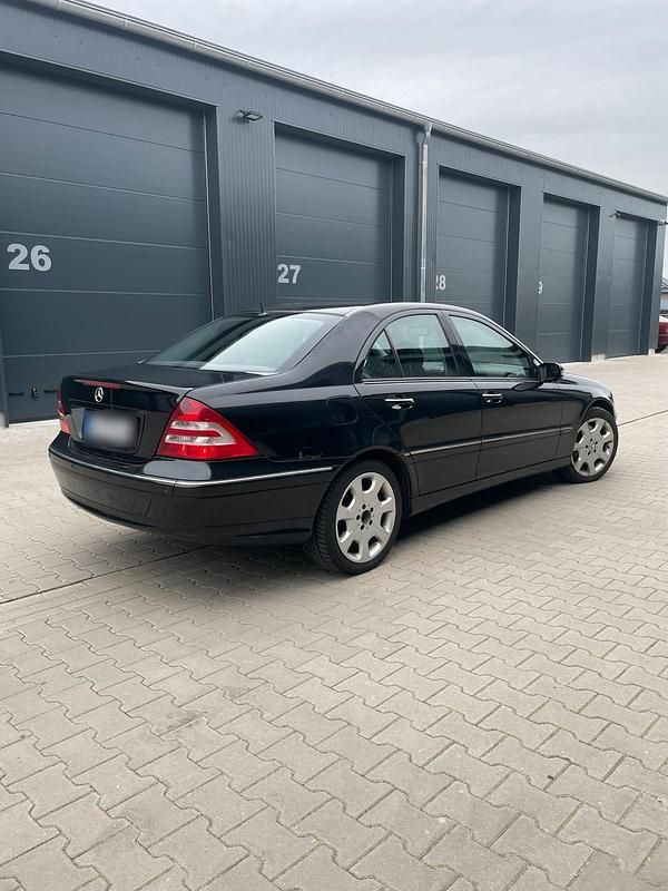 Gebraucht Mercedes C320 224 PS (164 kW) 2005 Schwarz Limousine