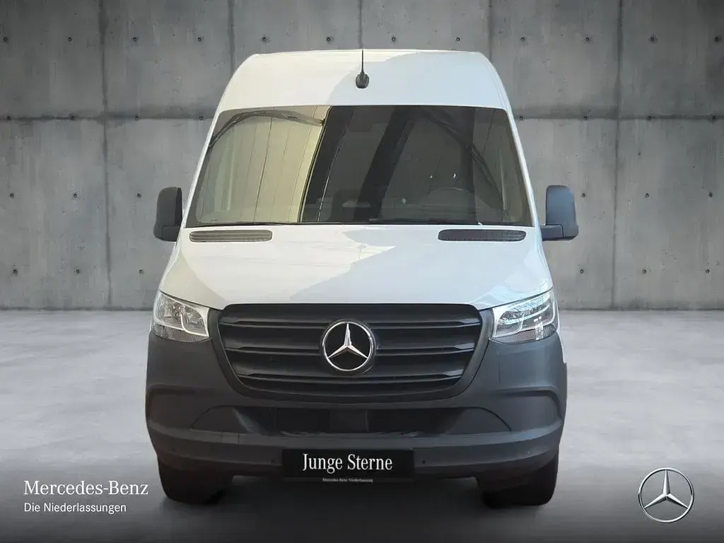 Gebraucht Mercedes Sprinter 170 PS (125 kW) 2025 Weiß Van