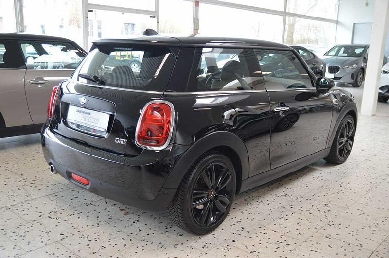 Gebraucht Mini ONE 102 PS (75 kW) 2020 Schwarz Kleinwagen