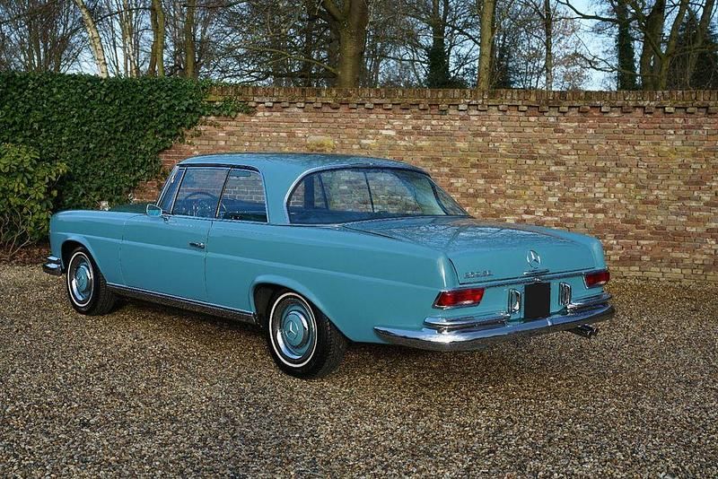 Gebraucht Mercedes W111 150 PS (110 kW) 1967 Blau Coupé