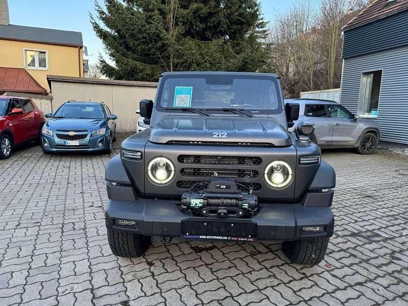 Neu BAW 212 166 PS (122 kW) 2026 Grau metallic SUV