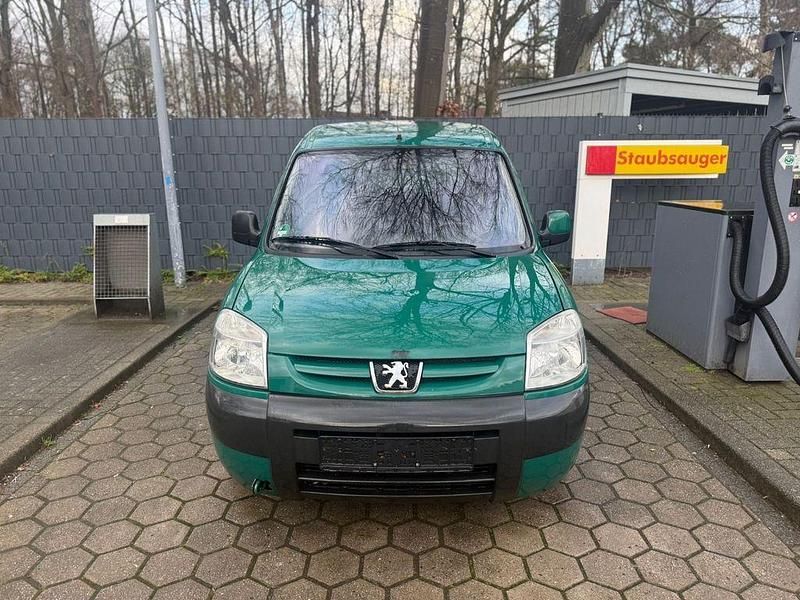 Gebraucht Peugeot Partner 90 PS (66 kW) 2006 Grün Van / Kleinbus
