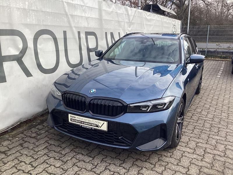Gebraucht BMW 330e Performance 292 PS (214 kW) 2025 Blau Kombi