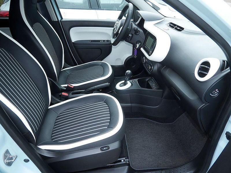 Gebraucht Renault Twingo Techno 60 kW (82 PS) 2022 Blau / pastellblau Kleinwagen