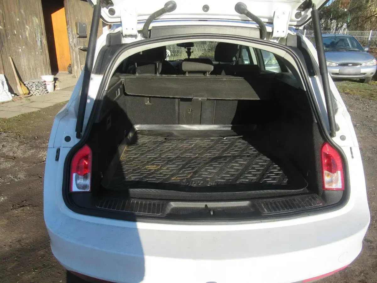 Gebraucht Opel Insignia 130 PS (95 kW) 2012 Kombi