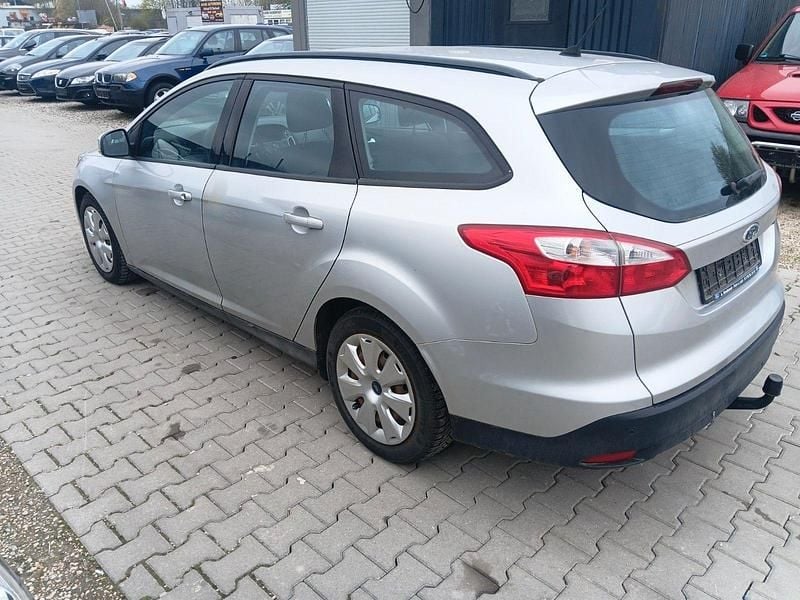 Gebraucht Ford Focus Trend 116 PS (85 kW) 2011 Kombi