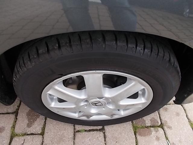 Gebraucht Honda Jazz Trend 99 PS (72 kW) 2011 Grau metallic Kleinwagen