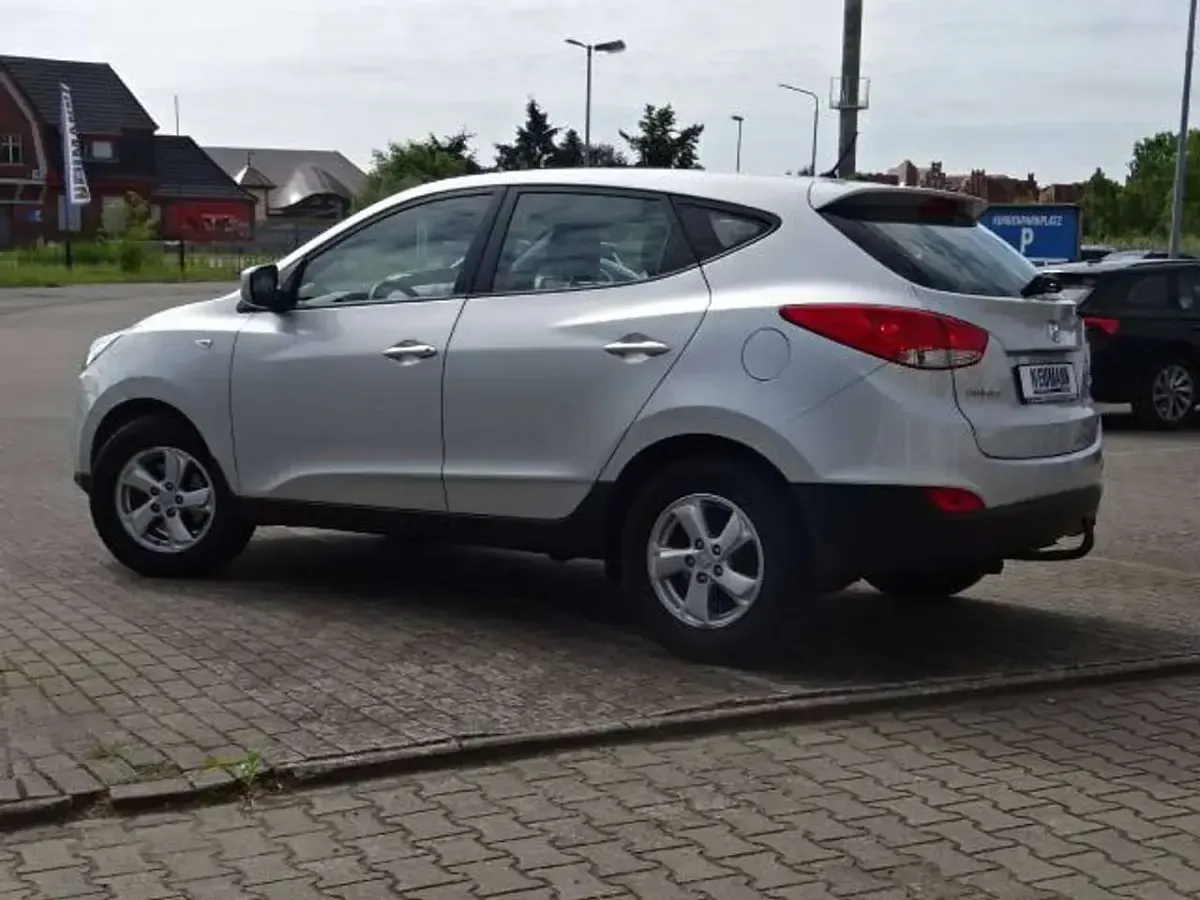 Gebraucht Hyundai ix35 Comfort 135 PS (99 kW) 2011 Silber SUV