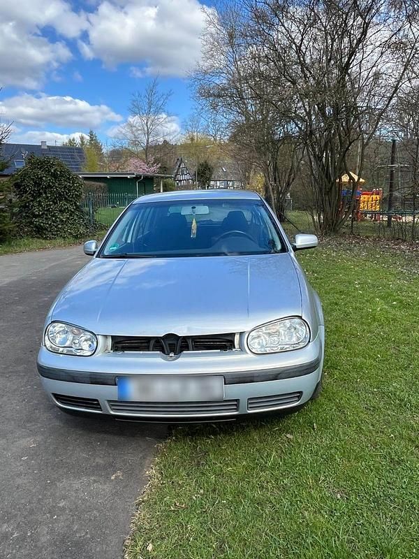 Gebraucht VW Golf IV Basis 105 PS (77 kW) 2003 Schwarz Limousine