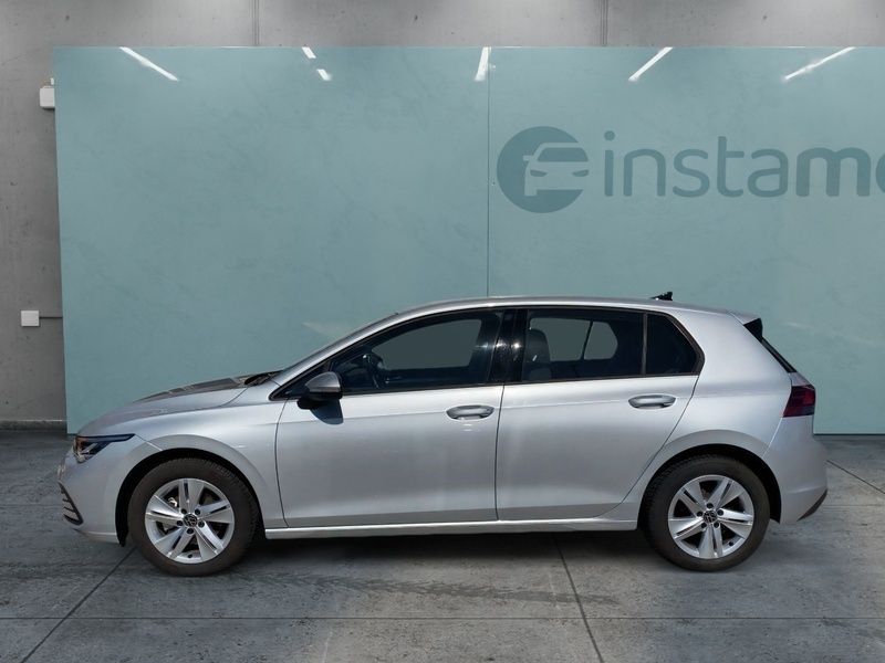 Gebraucht VW Golf VIII Basis 90 PS (66 kW) 2021 Silber Limousine