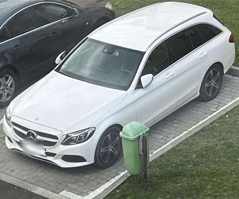 Weiß Gebraucht 2015 Mercedes 220 Kombi | 16.500 € (Teuer) - Bild 1/3