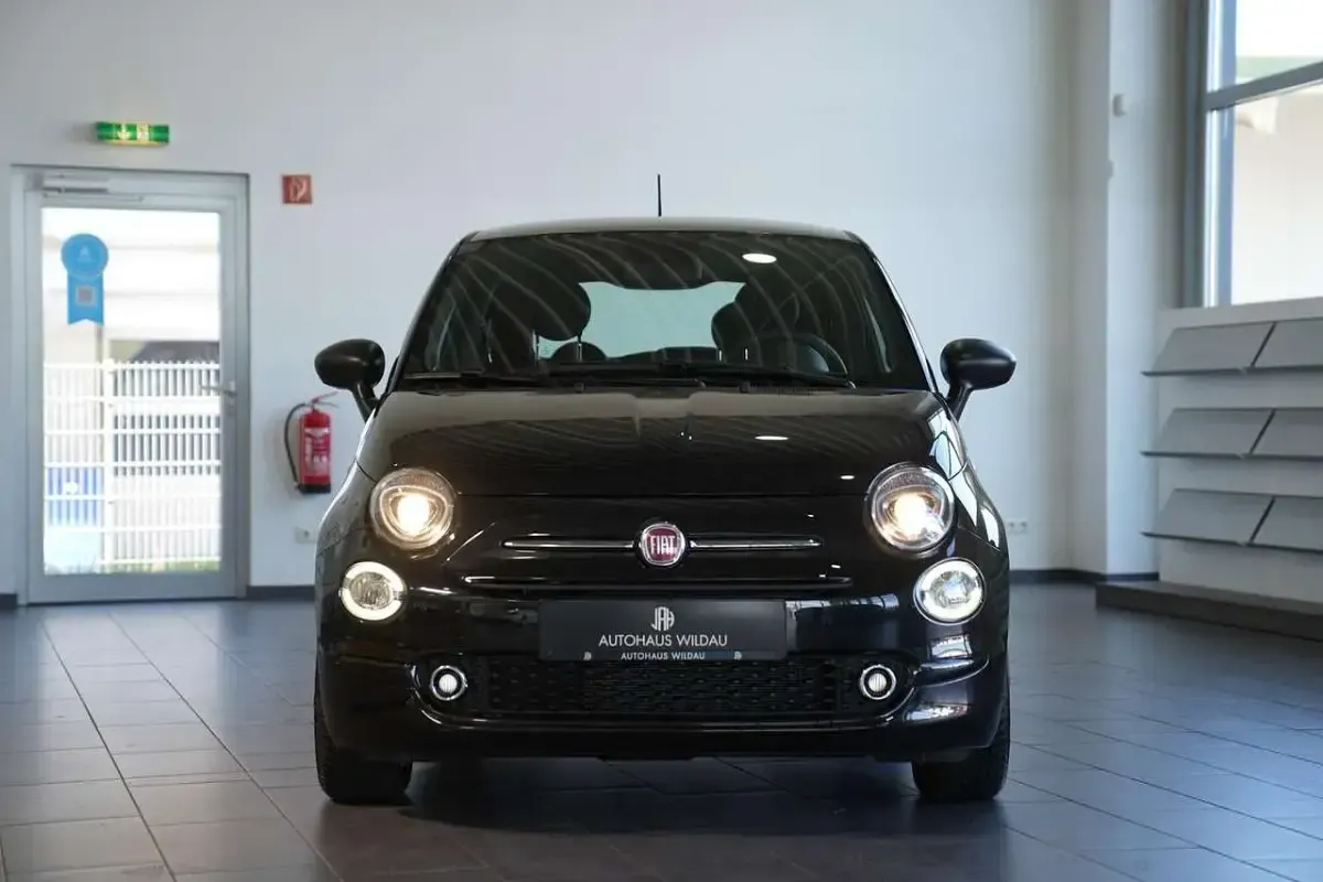 Gebraucht Fiat 500 Basis 69 PS (50 kW) 2023 Schwarz Kleinwagen