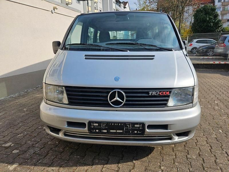 Gebraucht Mercedes Vito 102 PS (75 kW) 2003 Silber Van