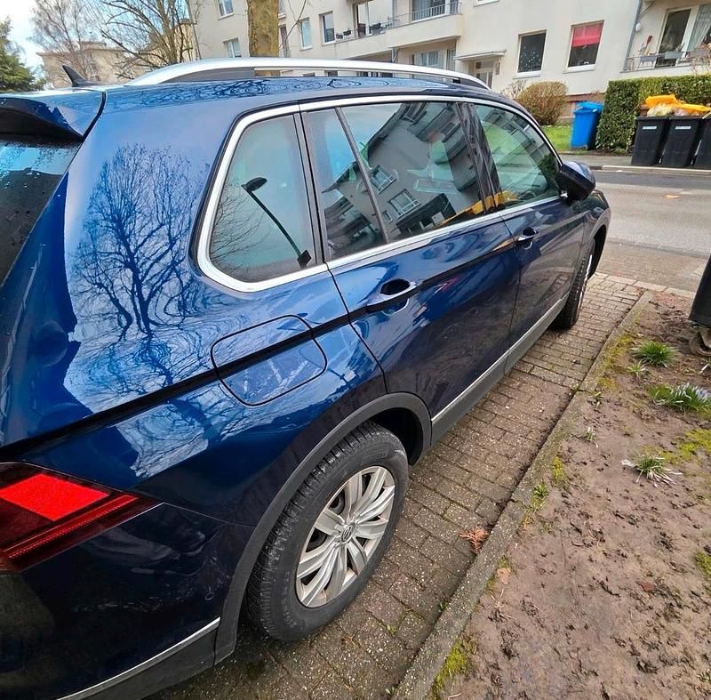 Gebraucht VW Tiguan 193 PS (141 kW) 2019 Blau SUV