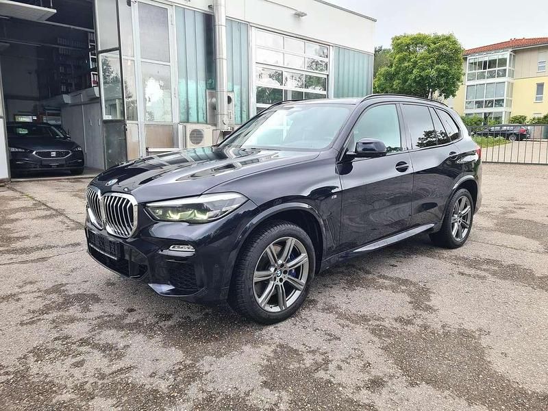 Carbonschwarz metallic Gebraucht 2019 BMW X5 M Sport SUV | 38.490 € (Teuer) - Bild 1/4