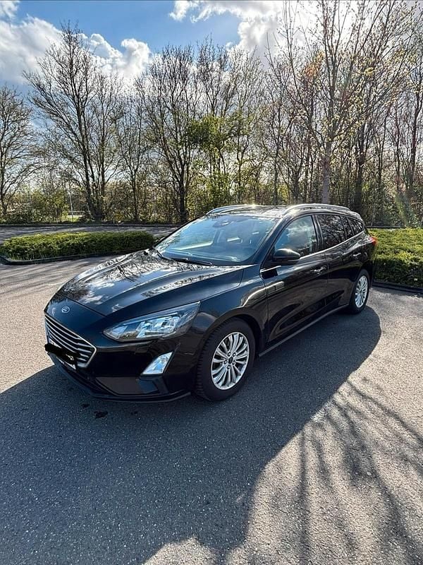 Gebraucht Ford Focus 120 PS (88 kW) 2020 Schwarz Kombi
