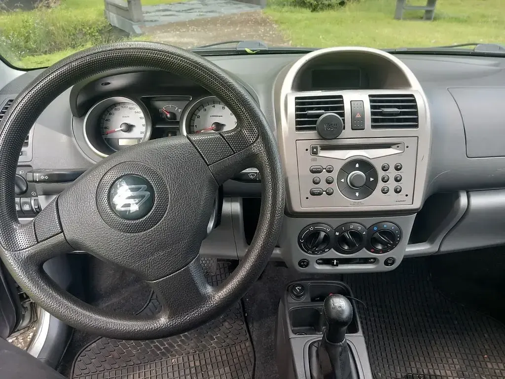 Gebraucht Suzuki Ignis Snow 94 PS (69 kW) 2005 Silber Kleinwagen