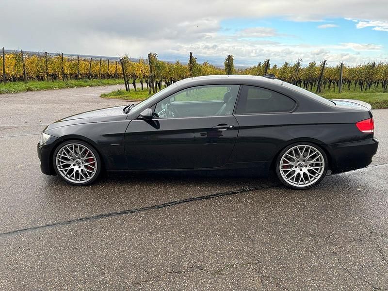 Gebraucht BMW 335 306 PS (225 kW) 2007 Schwarz Coupé