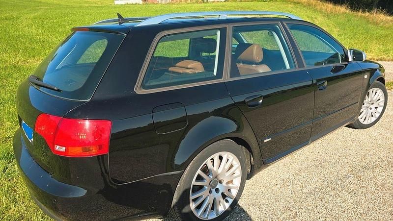 Gebraucht Audi A4 Ambiente 140 PS (102 kW) 2005 Schwarz Kombi