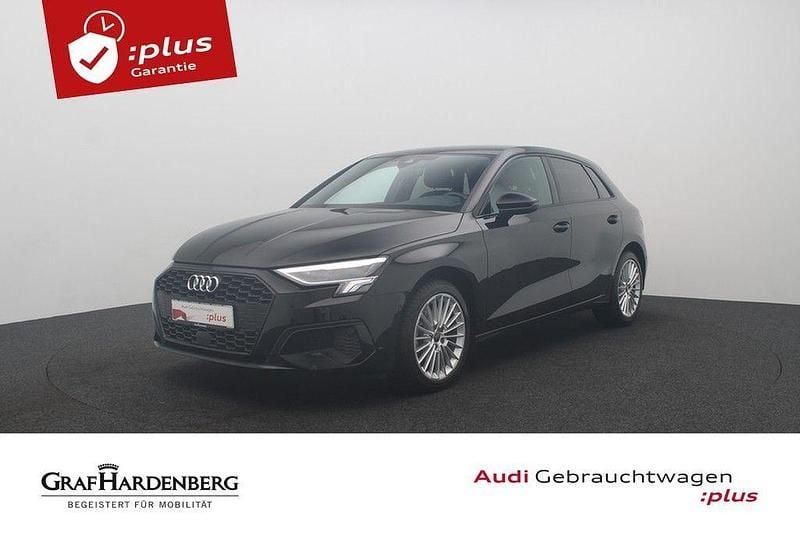 Brillantschwarz Gebraucht 2024 Audi A3 Sportback Limousine | 30.980 € (Guter Preis) - Bild 1/4