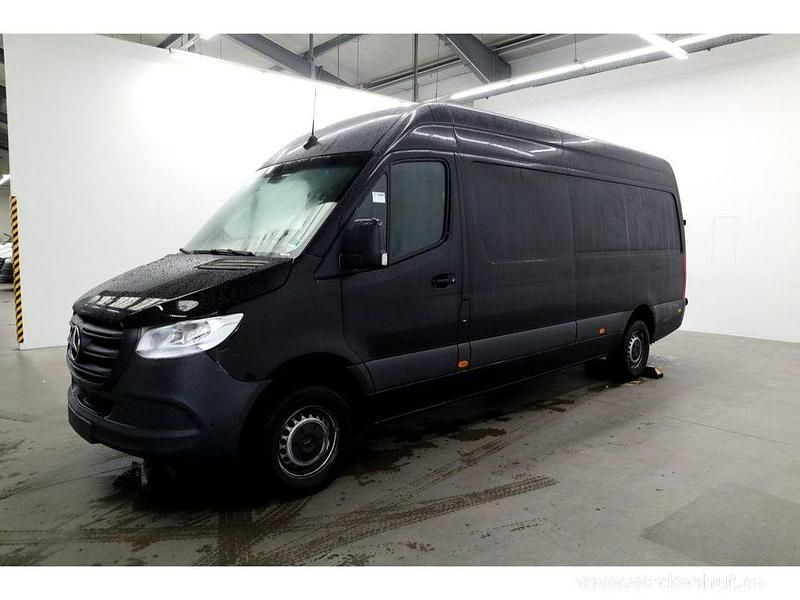 Schwarz Gebraucht 2023 Mercedes Sprinter Van | 34.900 € (Fairer Preis) - Bild 1/4