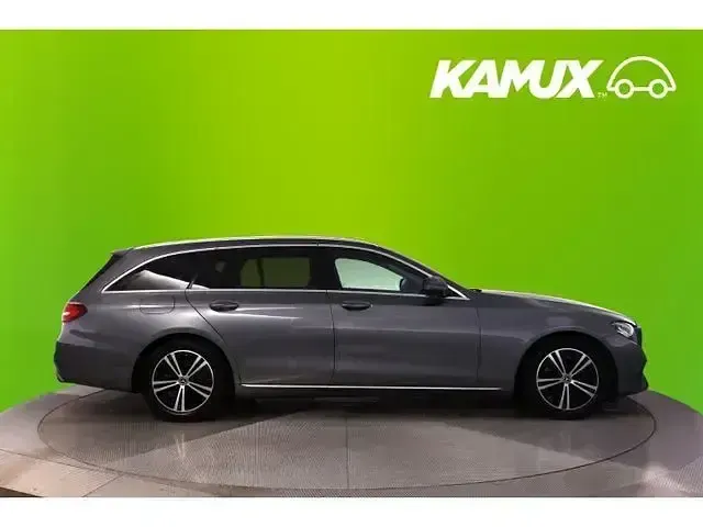 Gebraucht Mercedes E220 Avantgarde 194 PS (142 kW) 2018 Grau Limousine