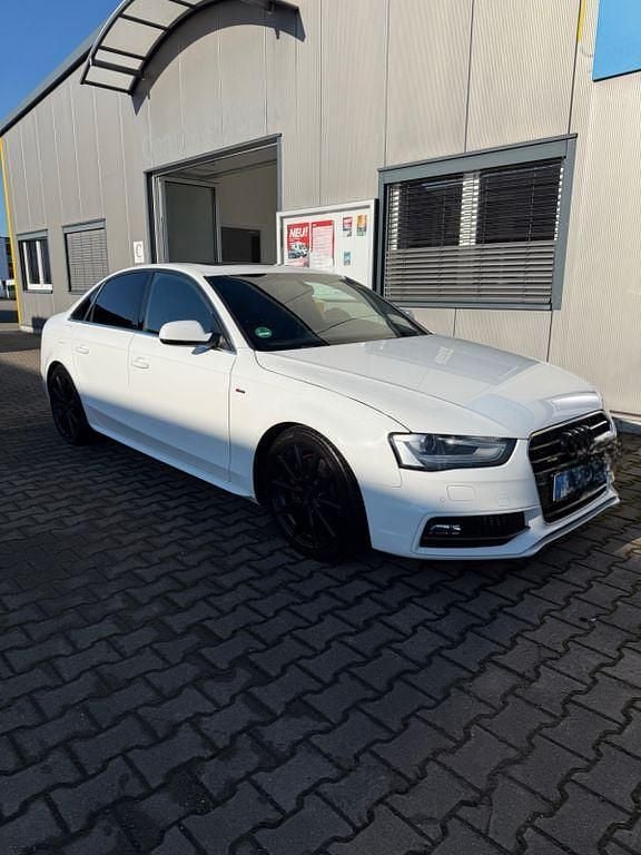 Gebraucht Audi A4 Design 224 PS (164 kW) 2014 Weiß Limousine