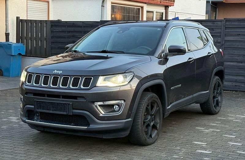 Second-hand Jeep Compass Limited 140 CP (102 kW) 2017 Gri SUV