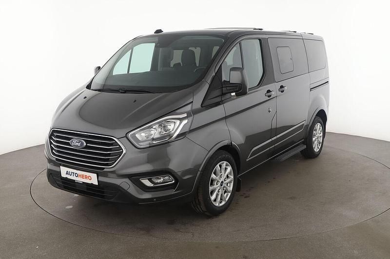 Gebraucht Ford Tourneo Titanium 131 PS (96 kW) 2020 Grau Van / Kleinbus
