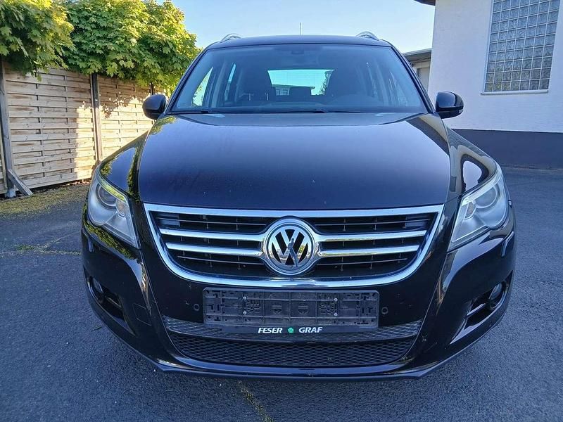 Gebraucht VW Tiguan Sport 140 PS (102 kW) 2008 Deep black perleffekt SUV