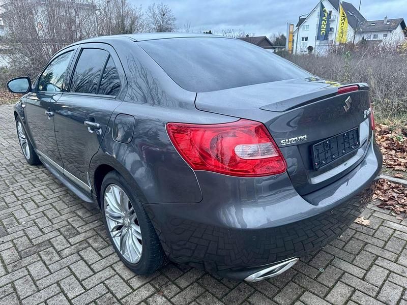 Gebraucht Suzuki Kizashi Sport 178 PS (130 kW) 2011 Schwarz Limousine
