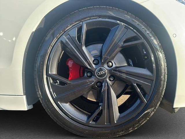 Gebraucht Audi A6 e-tron Ambiente 210 kW (286 PS) 2025 Gletscherweiß metallic Kombi