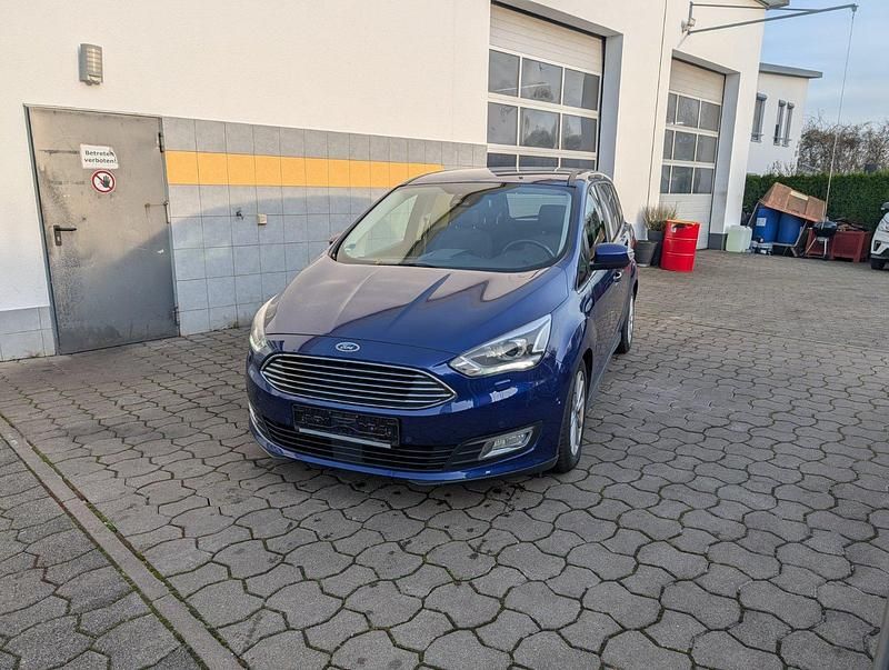 Indicblau metallic Gebraucht 2016 Ford Grand C-Max Titanium Van / Kleinbus | 11.299 € (Guter Preis) - Bild 1/4