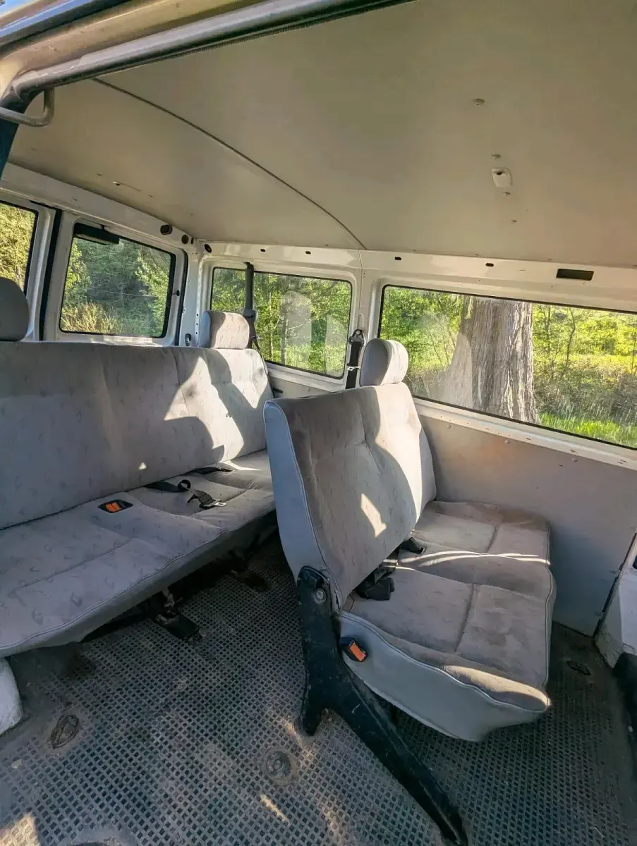 Używany VW Transporter 88 KM (64 kW) 2000 Biały Van